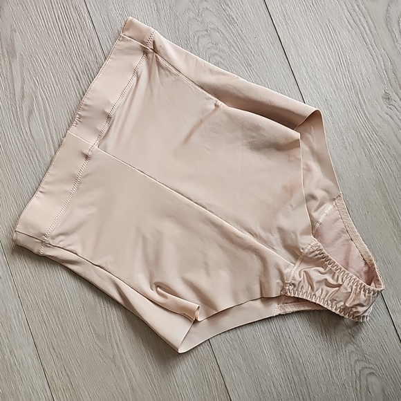 Spanx High Waisted Shaping Underwear, Small, Like New - Picture 5 of 12
